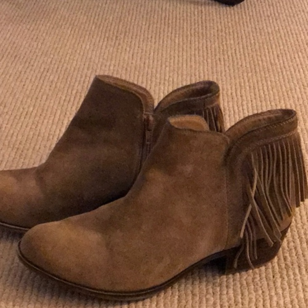 Tan suede lucky brand booties size 9